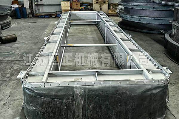 巨正機(jī)械制作的一批矩形非金屬補(bǔ)償器